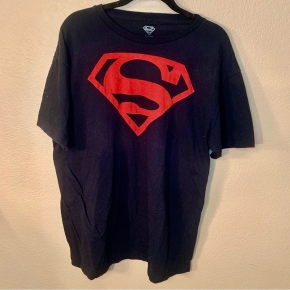 Superman T-Shirt XL Black 100% Cotton Red Superman Emblem Oversized Unisex - Picture 9 of 13